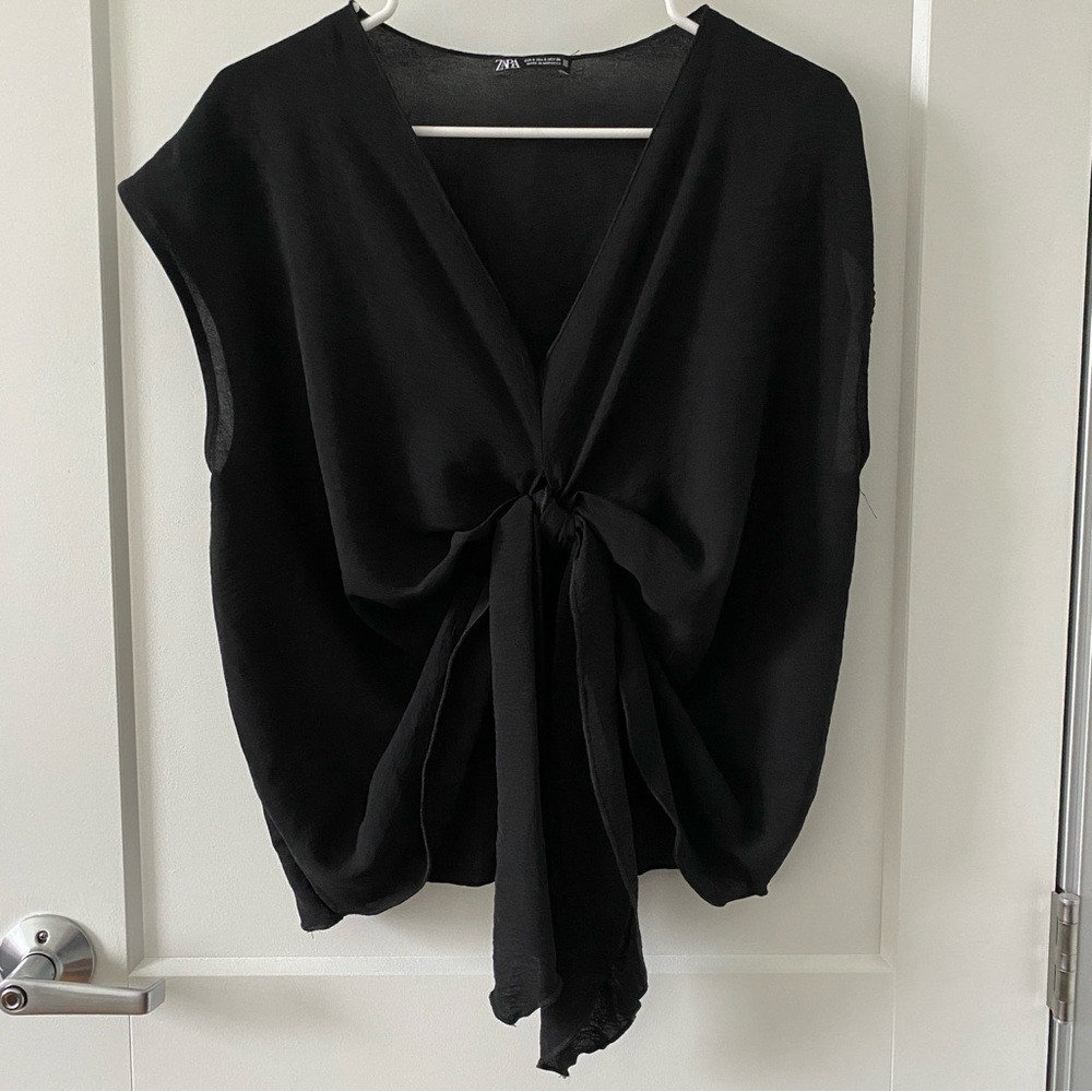 Zara‎ Elegant Black Tie-Front Blouse